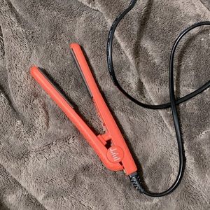Mini Hot Pink Hair Straightener